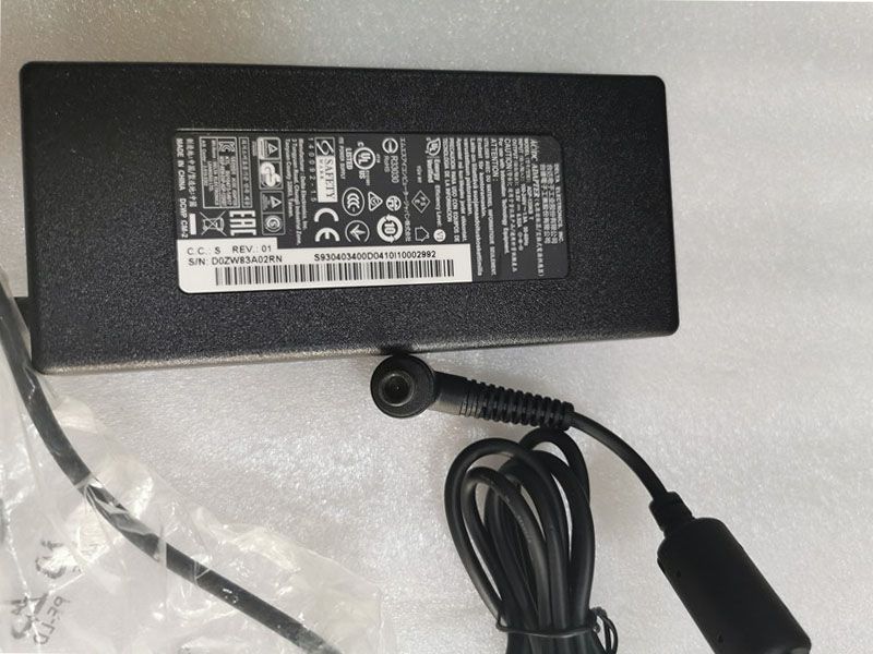 Notebook Adapter ADP-135KB